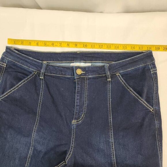 Belle by Kim Gravel Size 18 TripleLuxe Reg Denim Seamed to Perfection Jean - Picture 3 of 11